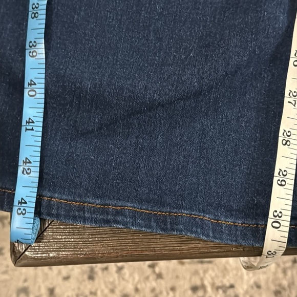 LOFT Patch Pocket High Rise Slim Flare Jeans Classic Mid Indigo Wash - Picture 11 of 11